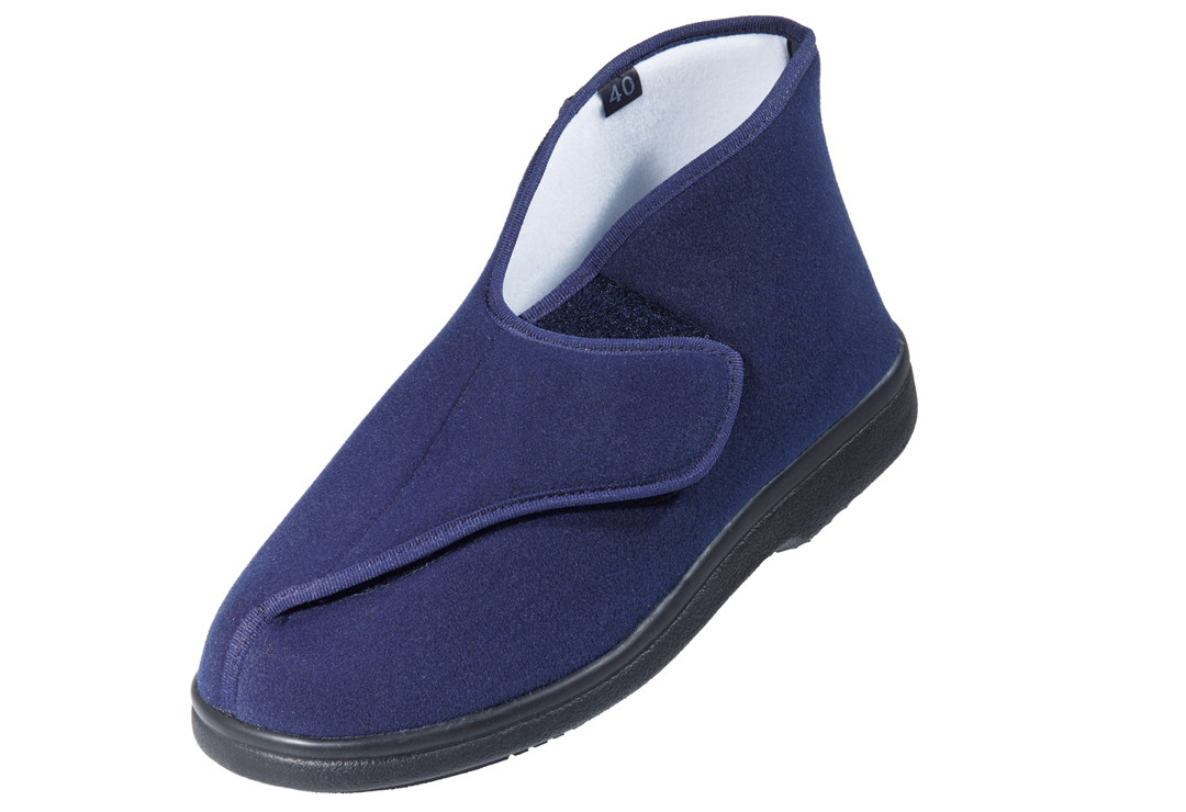The Promed Sanicabrio DS comfort shoe offers all-round soft support