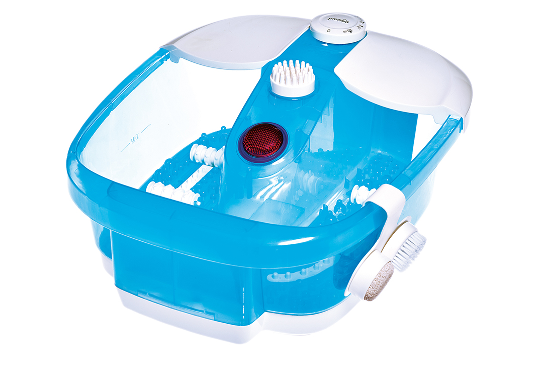 Entspannt oder belebt die Füsse und bringt einen kräftigen Farbton in Ihr Bad: das Promed Fussbad FB-100 in Blau.