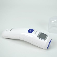 Fever measurement without skin contact 