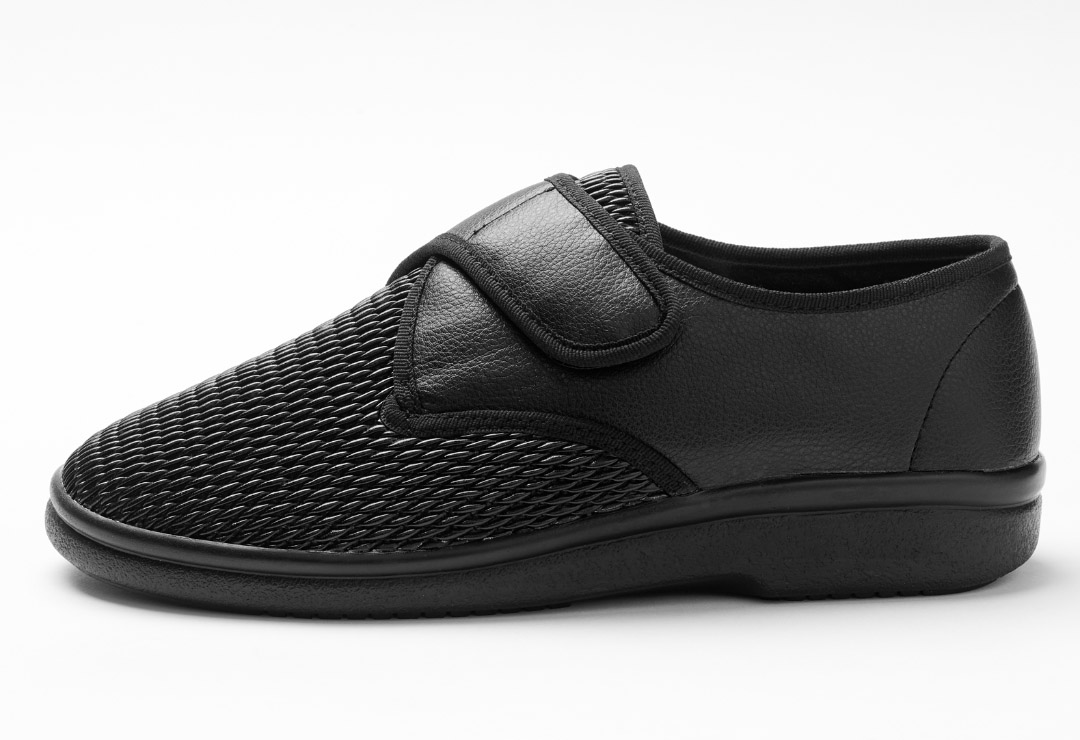 La scarpa Promed Grainau ha la forma di una scarpa bassa