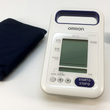 Upper arm blood pressure monitor Omron HBP-1320 with small cuff