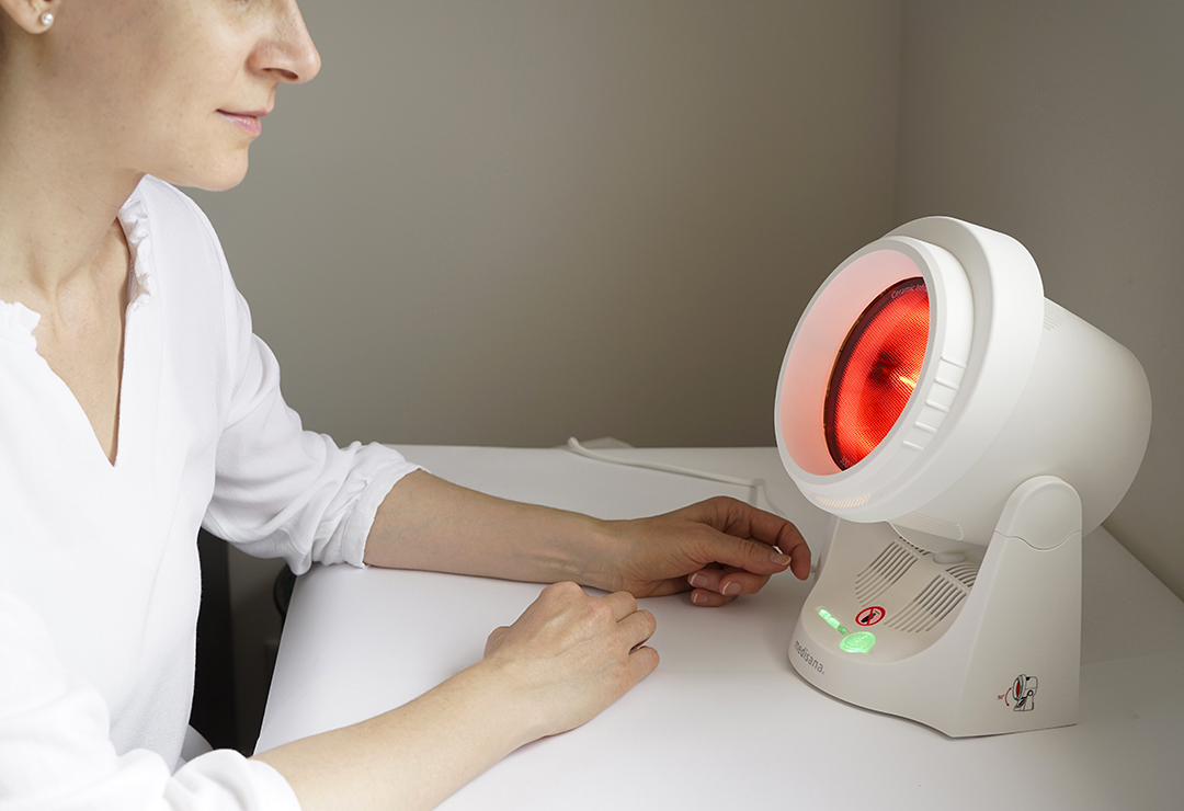 Convenient use of the Medisana IR 850 infrared lamp with timer
