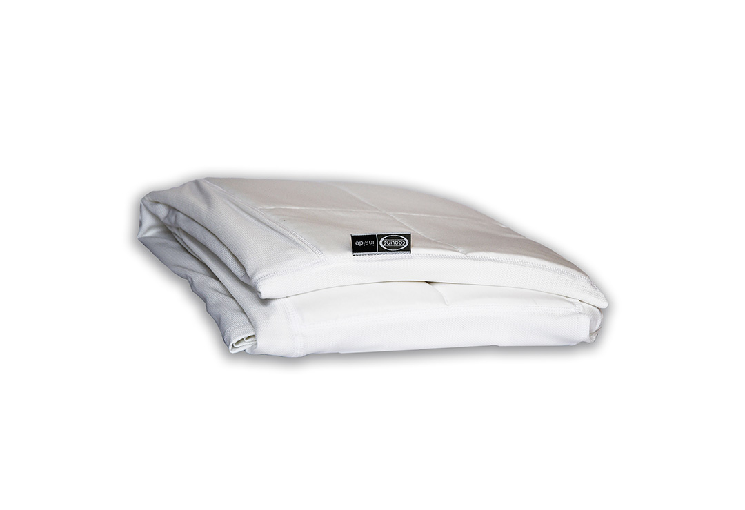 The E.COOLINE cooling comforter - ideal for hot summer nights