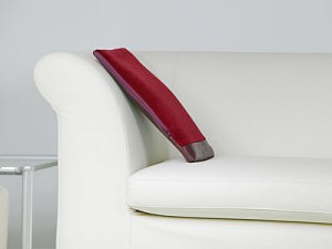 rz_sofa_rotes_kissen.jpg