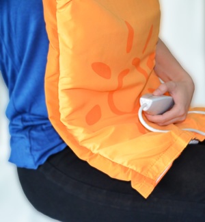You can use the MEDISANA HKC heat pads to gently warm and relax various parts of the body. Using the heat pad stimulates blood circulation in hardened muscles and helps you to relax after a strenuous day. The heat pad features an electric temperature control that regulates the temperature according to the chosen setting. 