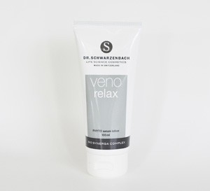 Lindernde Lotion mit hochwertigen Wirkstoffen für Entspannung in den Beinen. Die Lotion pflegt auch gleichzeitig die Haut.
