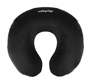 This horseshoe-shaped cushion contains viscoelastic polyurethane foam and it adjusts perfectly to the neck.