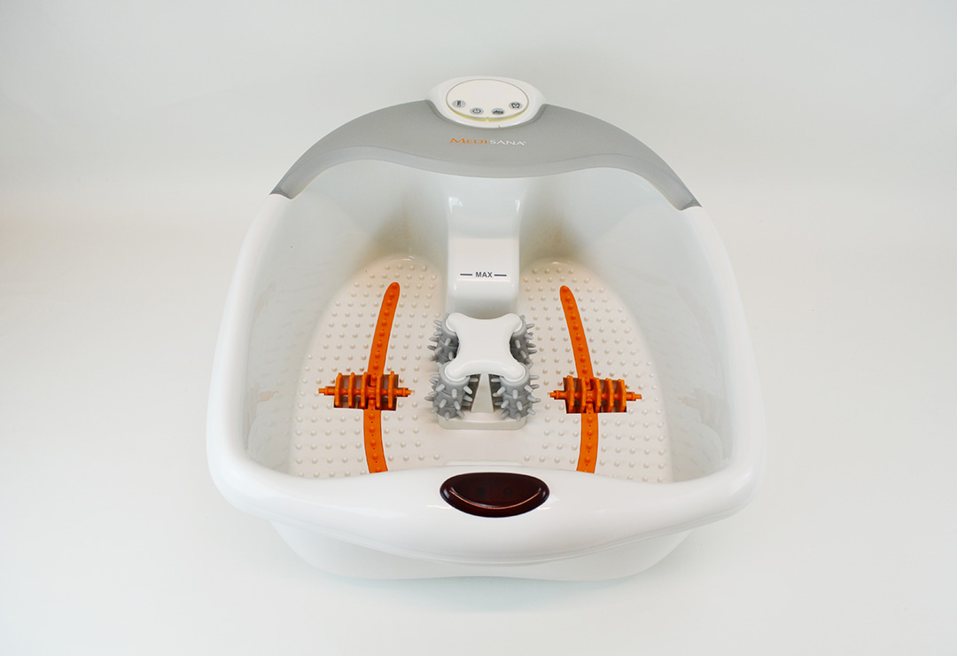 Medisana FS885 foot bath with bubble and vibration massage and red light