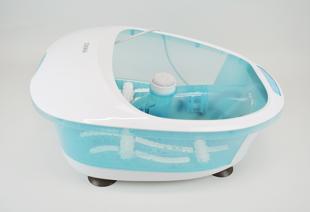 Fusssprudelbad, Vibrationsmassage, Magnetfeldtherapie und eine Wärmefunktion.