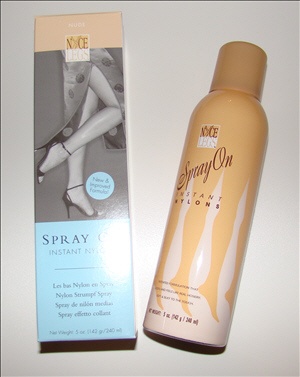 Les bas de nylon en spray