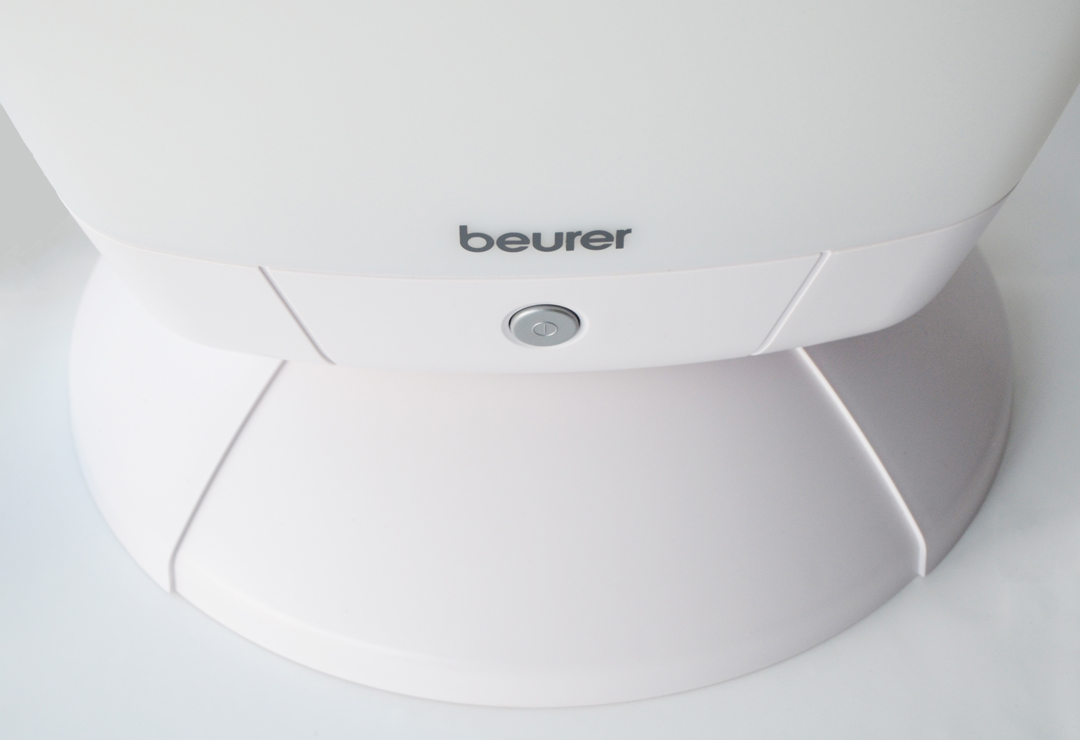 Simple one-button operation of the Beurer TL80