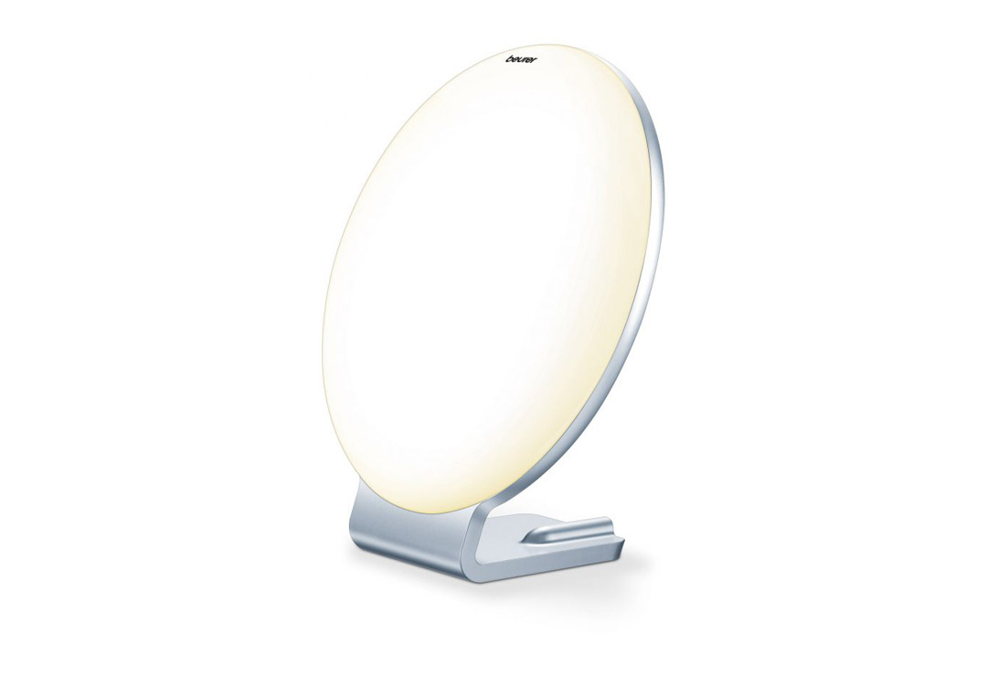 The Beurer TL50 daylight lamp emits UV-free light