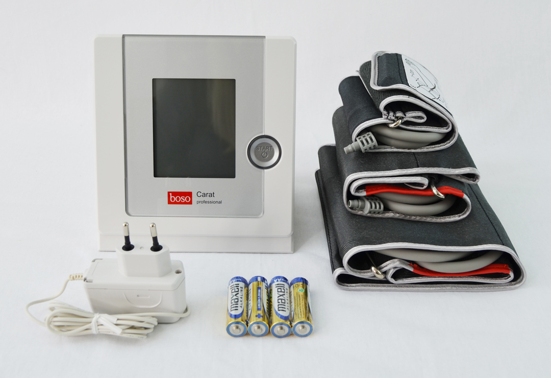 Tensiometro professionale Boso Carat completo di bracciali, batterie e alimentatore