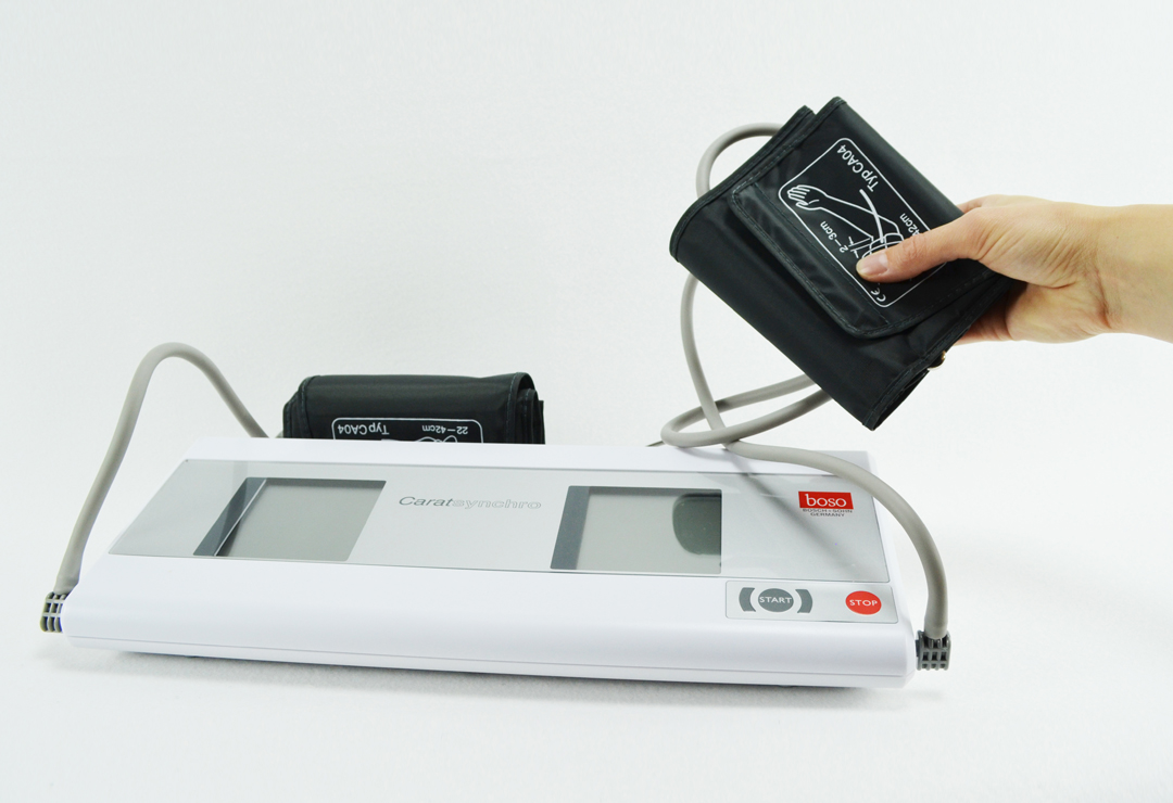 Das Boso Carat Synchro kann auch nur zur Blutdruckmessung an einem Arm eingesetzt werden.
