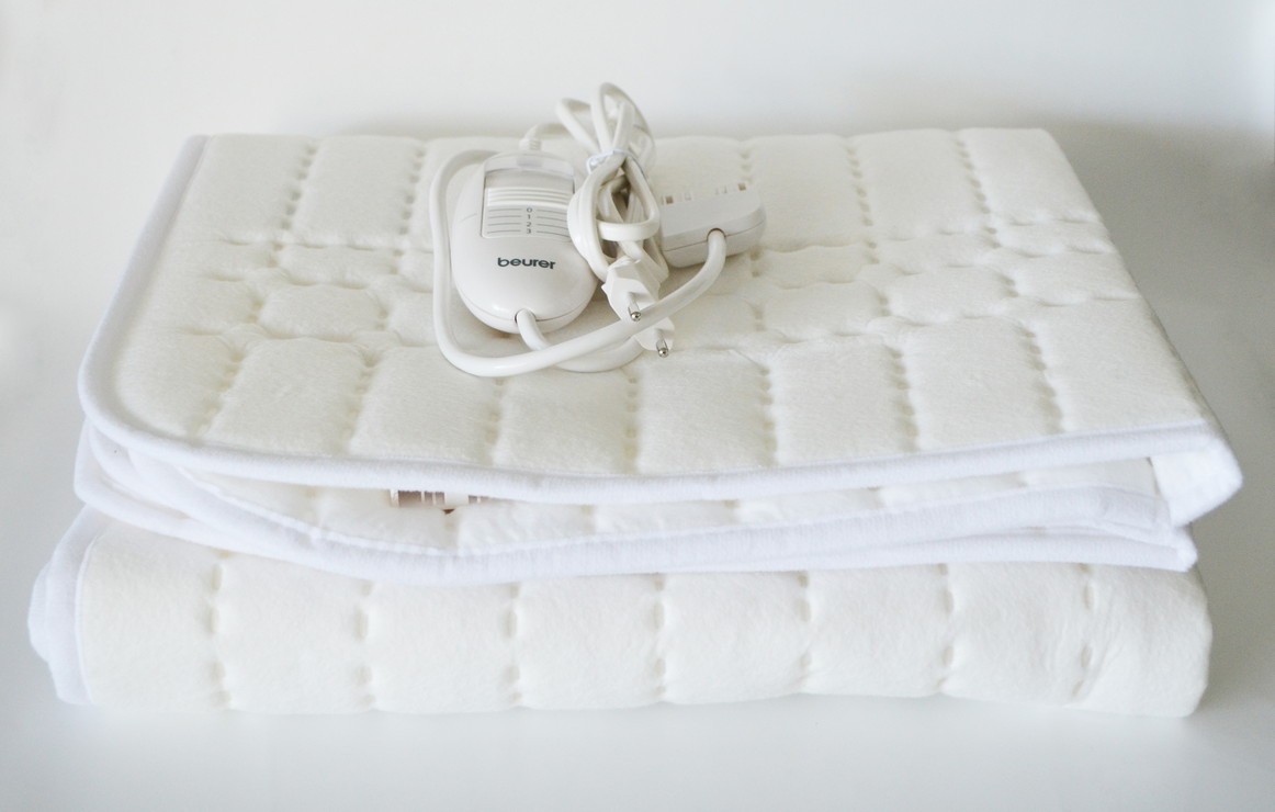 Wärme-Unterbett aus Textilien, die den Öko-Tex Standards 100 entsprechen. 3 Temperaturstufen stehen zur Auswahl.