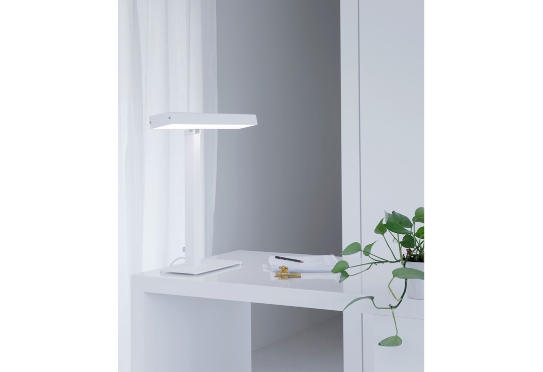Handy light therapy lamp Innolux Valovoima