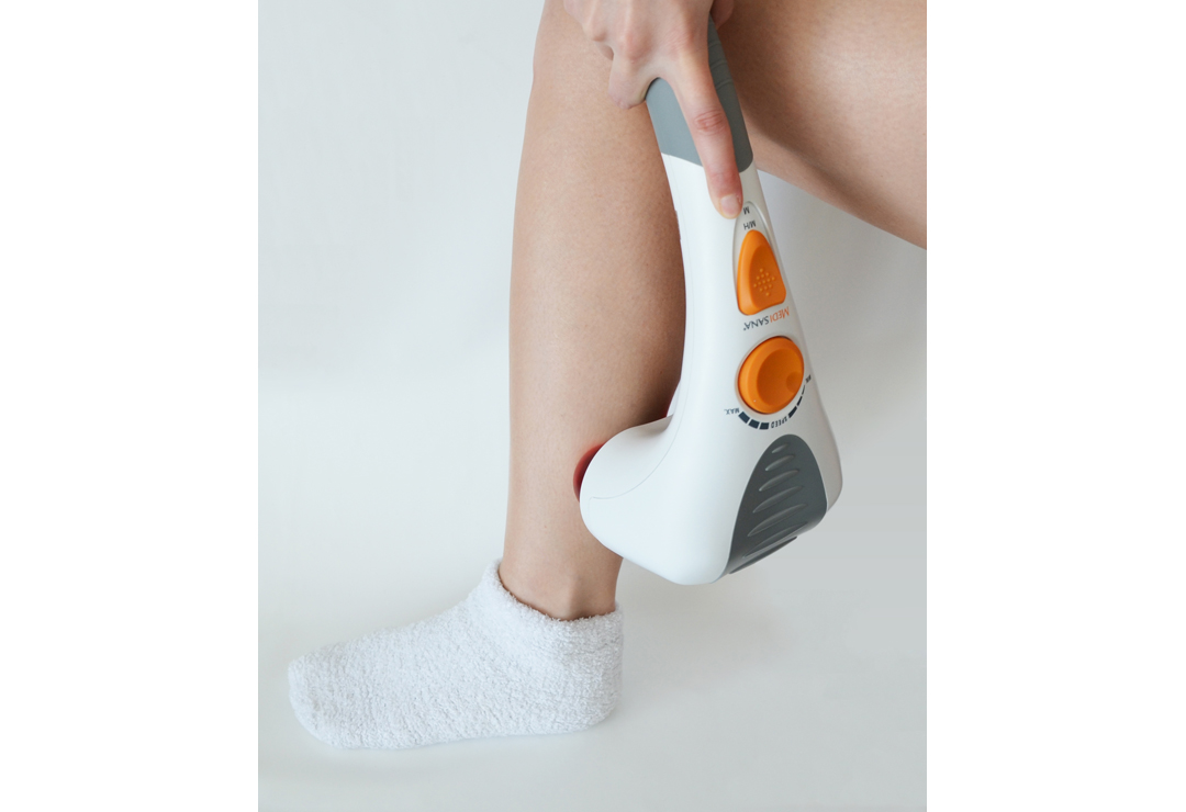 Infrared light in the Medisana ITM delivers heat to the deeper muscles