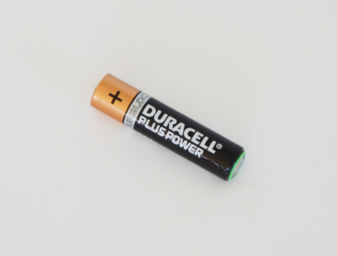 duracell_4-018631_AAA-Batterie_detail.JPG