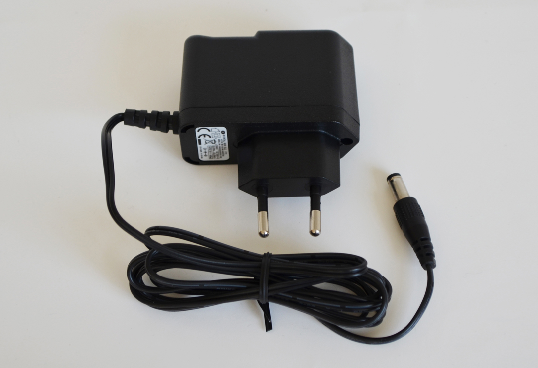 The right power adapter for the blood pressure monitor