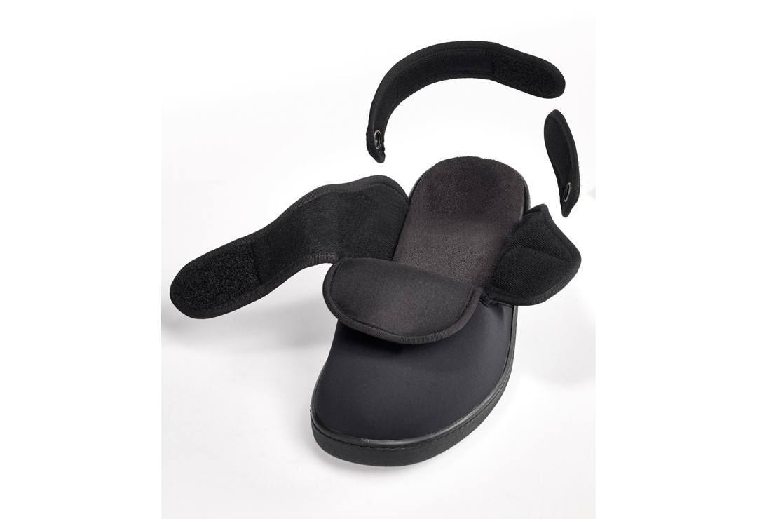 Der Promed Pedibelle Flex Schuh hat die Form einer Pantolette 