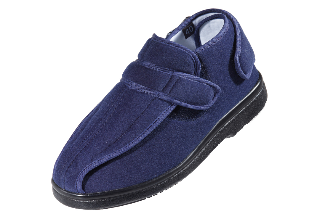 The Promed Sanicabrio LXL comfort shoe offers all-round soft support