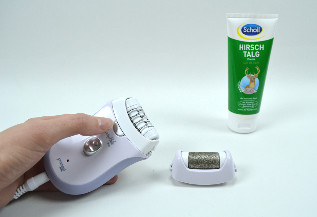An epilator head is included in the Promed beauty belle. It removes unwanted body hair in no time.
