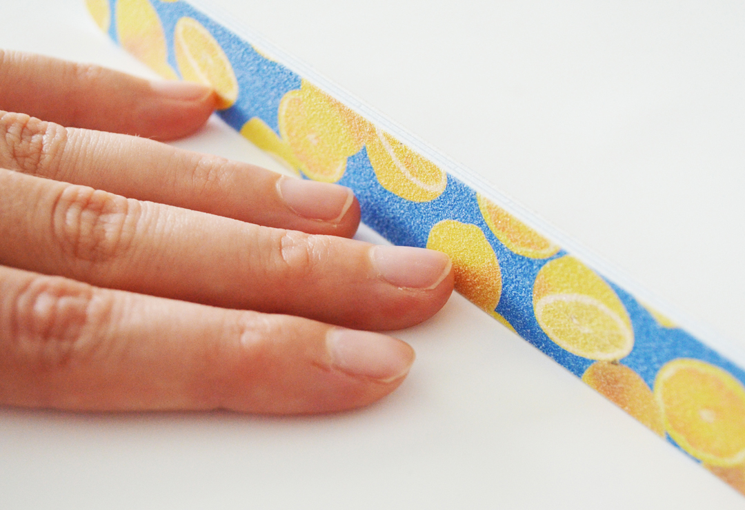 Nail file in a refreshing style