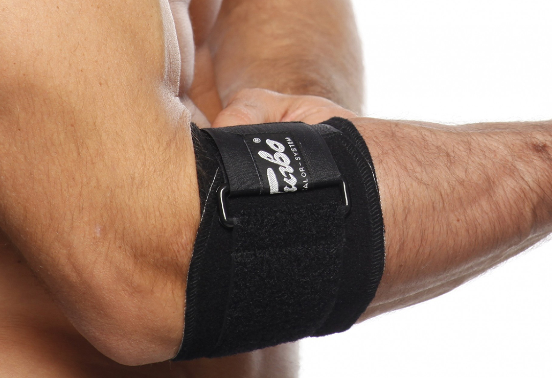 The Turbo Med 360 tennis elbow band can be worn on the right or left
