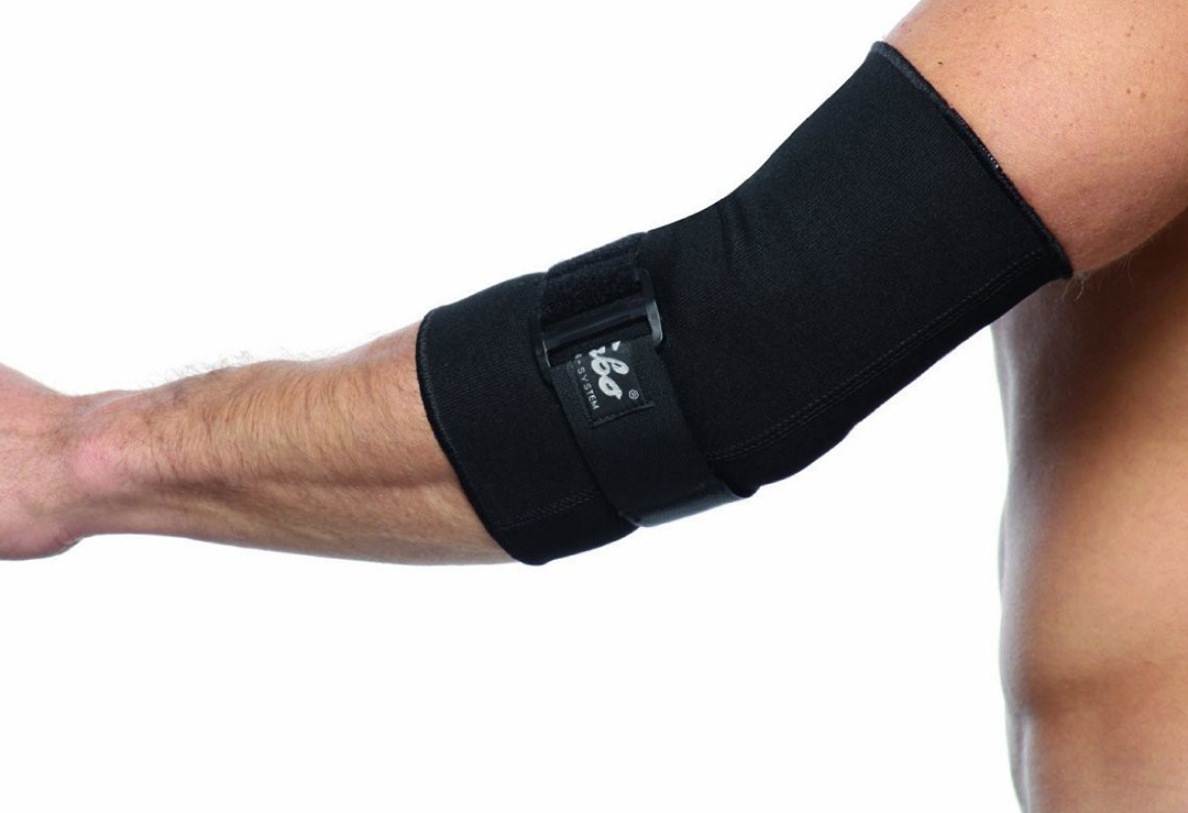 La benda per gomito Turbo Med iuta a prevenire i movimenti più estremi della giuntura del gomito soprattutto quando si ha lartrite, e lo mantiene stabile