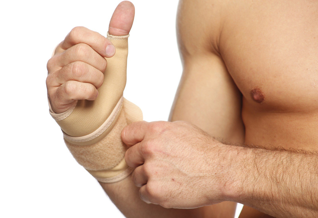 The Turbo Med wrist bandage is individually adjustable