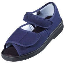 La Promed Theramed D1 è una scarpa speciale multifunzionale e ad ampia apertura a forma di sandalo