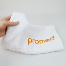 Promed Handtuch aus 100% Baumwolle für perfekte Hygiene in Ihrem Studio.