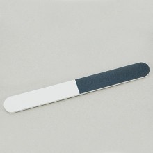 Practical nail file with 3 different grain sizes