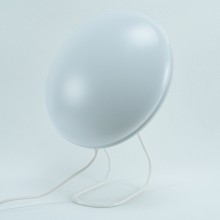 Rotonda come il sole: con la lampada terapeutica Innosol Rondo LED porti il sole nella tua vita quotidiana in inverno.