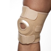 The stabilization protects from over-exercising: Turbo Med bandage for the knee