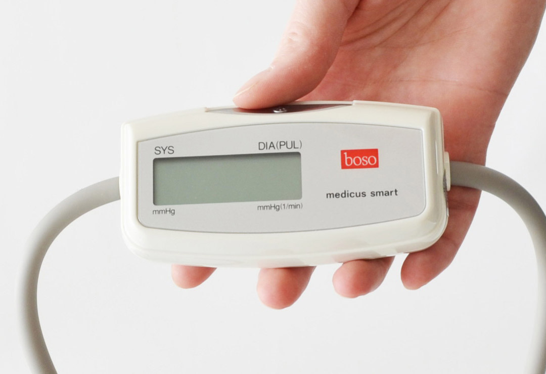 The Boso Medicus Smart also shows any cardiac rhythm disturbances