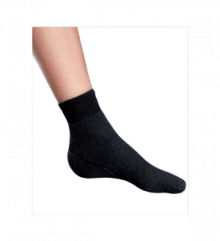 Socken und Fersenschutz in einem Stück, mit flachen Nähten und Gesundheitsabschluss.