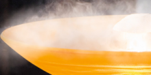 Der Edelstein-Spritzschutz gibt Ihrem Nebel-Luftbefeuchter einen zusätzlichen dekorativen Aspekt.