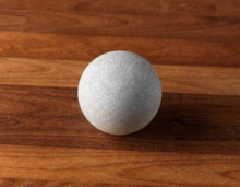 Hukka palm stone from soapstone: fits perfectly in the hand, is excellent in storing heat and has many other beneficial properties.