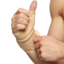 Le bandage de poignet Turbo Med est réglable individuellement