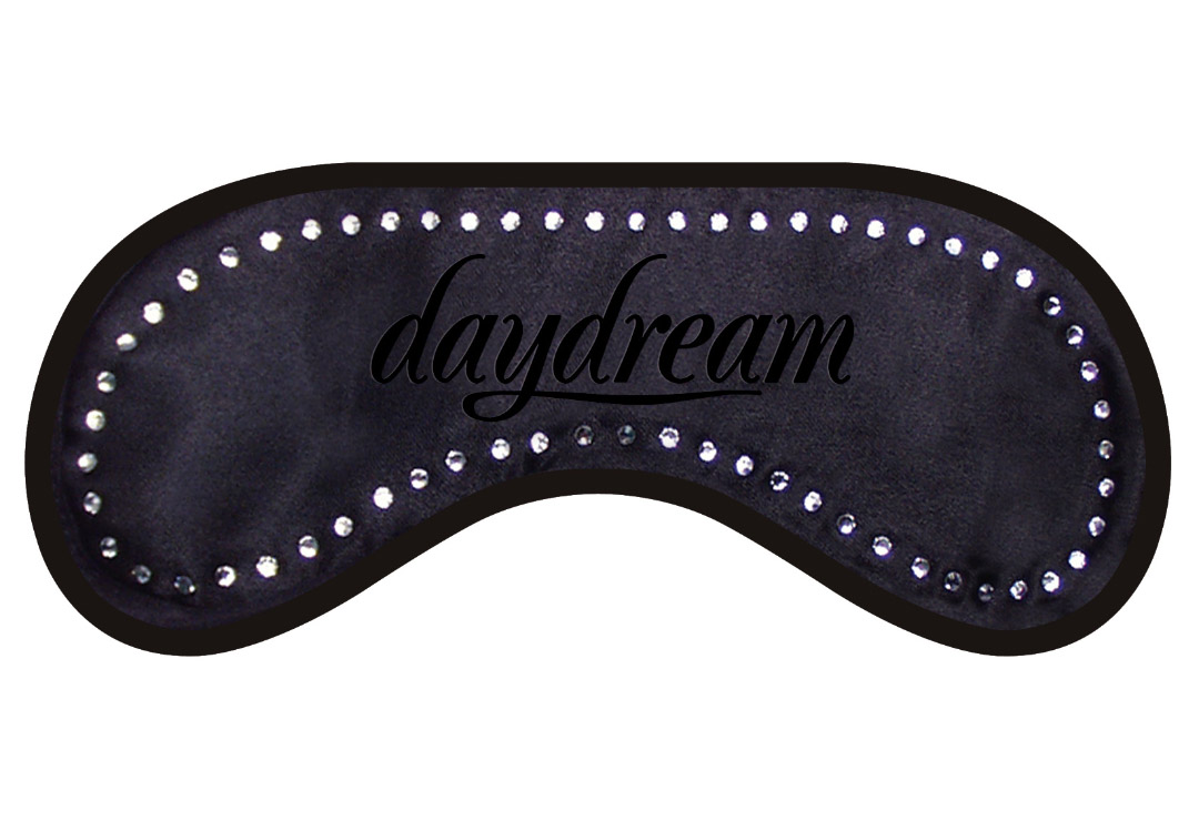 Assombrissement parfait des yeux: masque de sommeil Daydream Swarovski