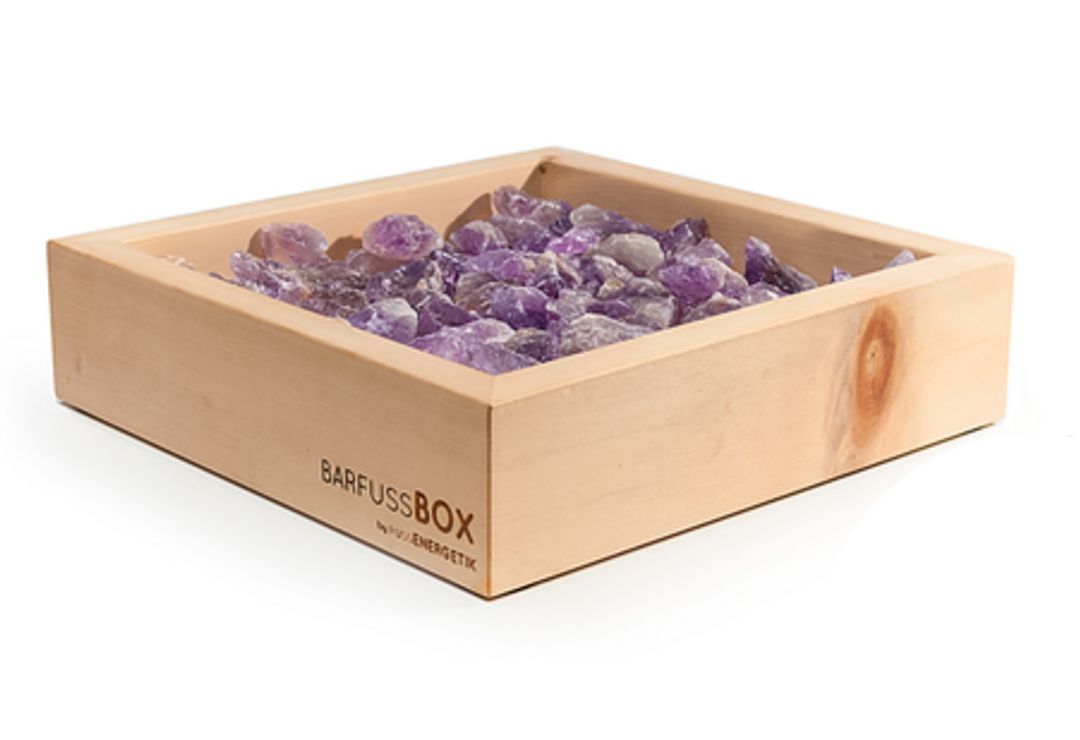 Wohltuende Fussmassage mit der BarfussBox mit Amethyst