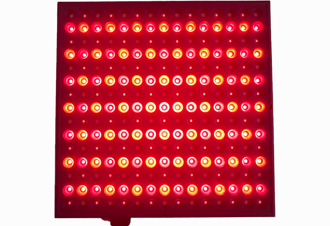 Lumière rouge et infrarouge apaisante avec le panneau lumineux rouge HigherQi Eos