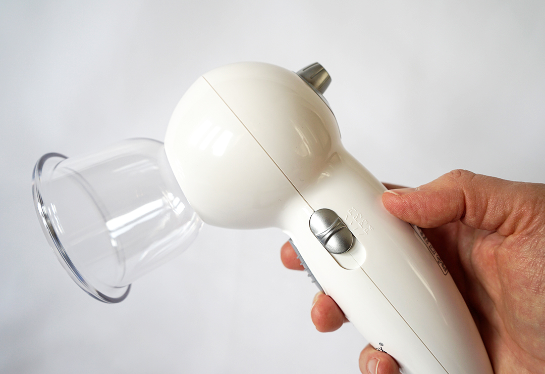 The Prorelax vacuum massager offers 4 massage programs