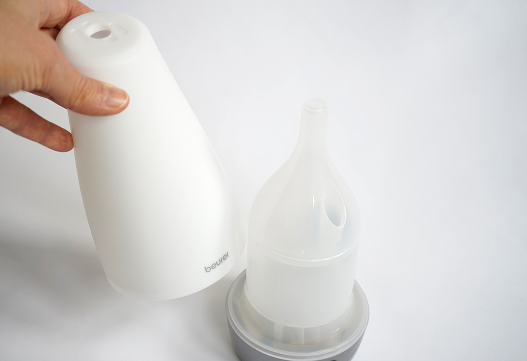 The Beurer LA 30 aroma diffuser can be opened easily