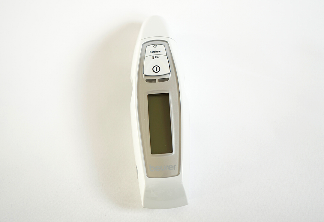 Your body temperature is interpreted on the Beurer FT70 by different colour signals.