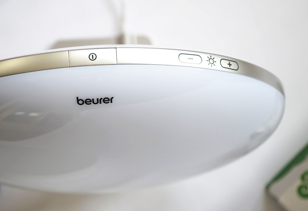 The Beurer TL100 daylight lamp also has a dimmer function
