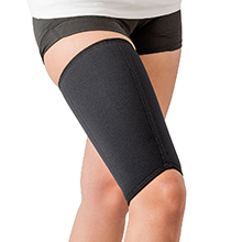 Le bandage élastique Femurfix pour la cuisse s'adapte bien