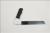 Der winklige Griff dieses Fleischmessers hält Hand und Handgelenk in einer natürlichen Position.