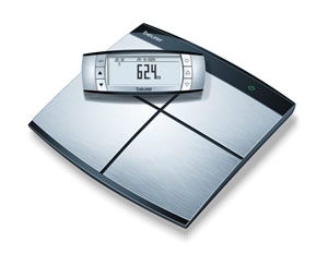 Die Body Complete Diagnosewaage Beurer BF100 gibt Ihnen einen Überblick über die wichtigsten Werte, inklusive Kalorienanzeige